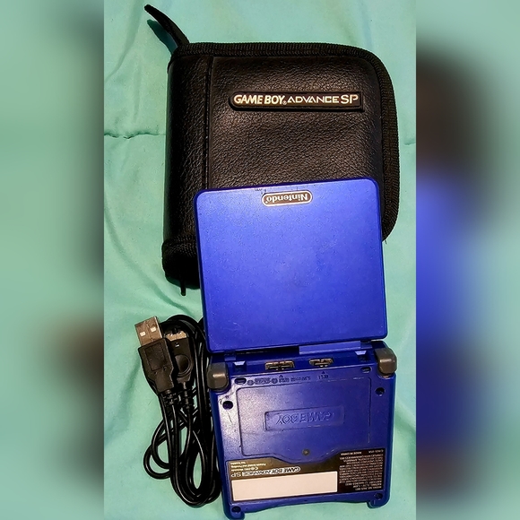 Gameboy Advance SP - Picture 8 of 8